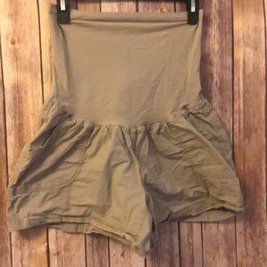 Full panel khaki maternity shorts